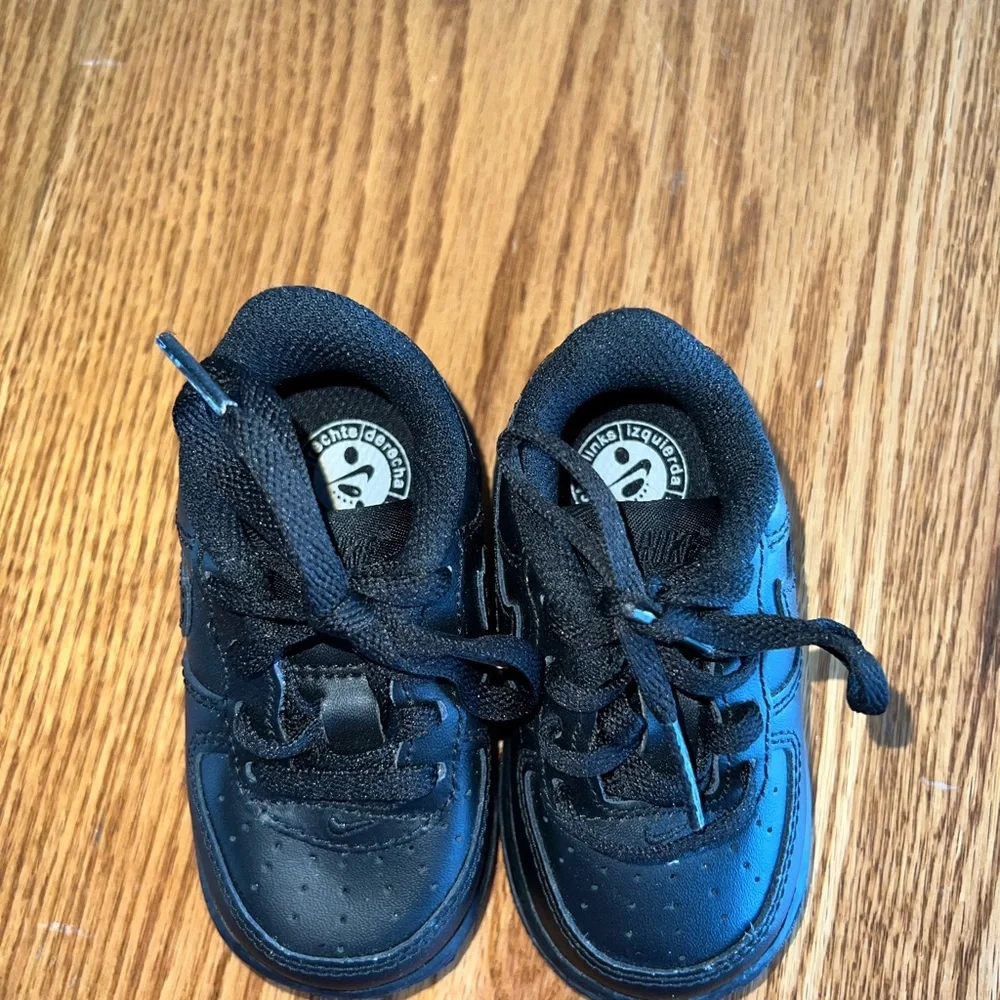 Nike Kids Black Leather Sneakers